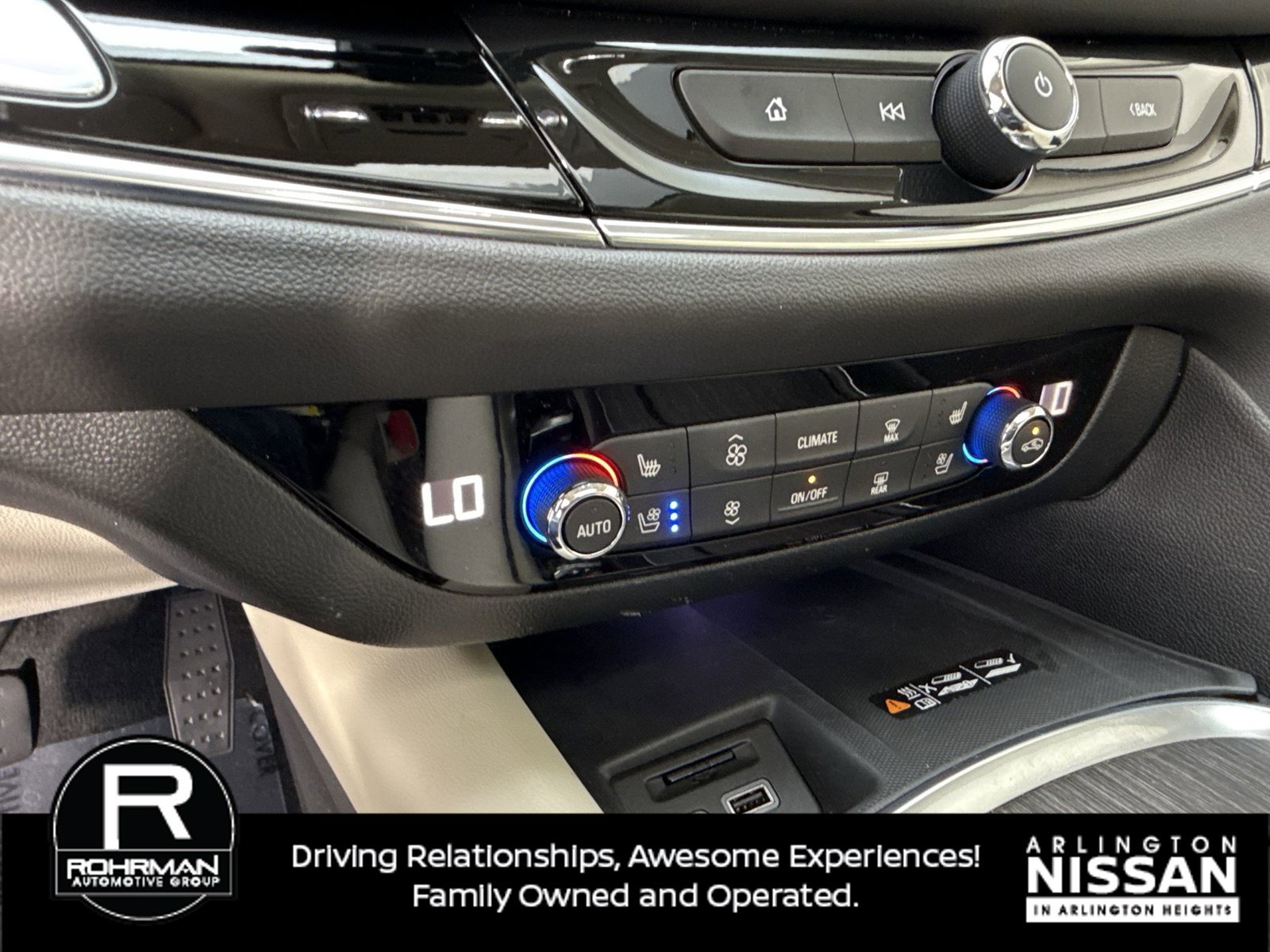Used 2024 Buick Enclave Avenir w/ Trailering Package, 5000 lbs. AWD/4WD image 9