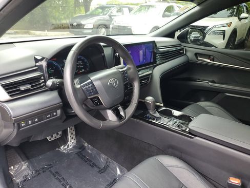 Used 2025 Toyota Camry XSE FWD image 21