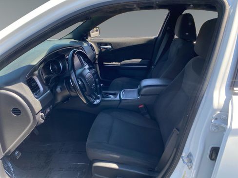 Used 2022 Dodge Charger GT RWD image 9