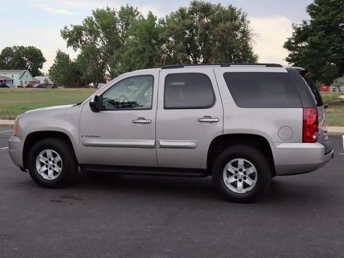 Used 2008 GMC Yukon SLT AWD/4WD image 8
