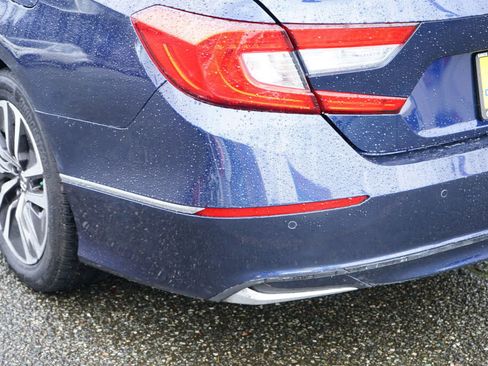 Used 2020 Honda Accord Touring image 12