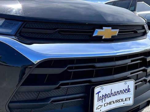 Used 2021 Chevrolet TrailBlazer LS FWD image 28