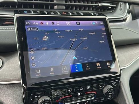 Used 2023 Jeep Grand Cherokee 30th Anniversary image 23