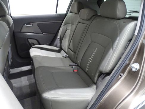 Used 2011 Kia Sportage EX image 10