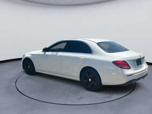 Used 2017 Mercedes-Benz E 300 image 6