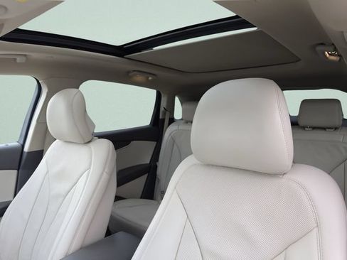 Used 2019 Lincoln Nautilus Reserve FWD image 26