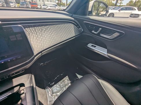 Certified 2026 Mercedes-Benz E 350 4MATIC Sedan image 4