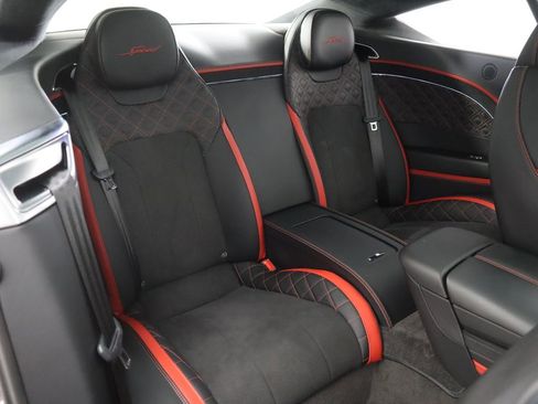 Used 2024 Bentley Continental GT Speed image 23