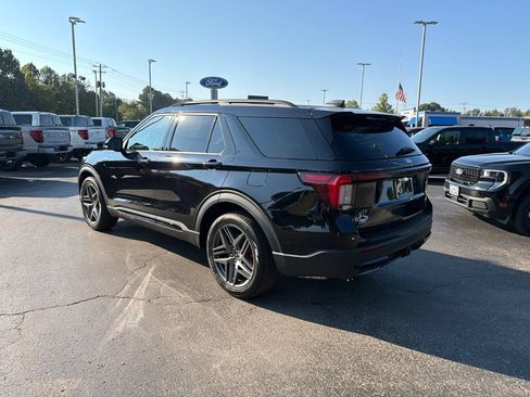 New 2027 Ford Explorer ST-Line w/ Premium Package RWD image 5