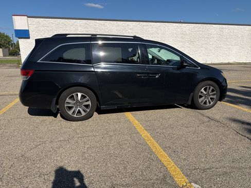 Used 2015 Honda Odyssey Touring Elite image 11