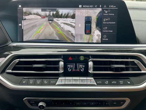 Used 2021 BMW X7 xDrive40i w/ M Sport Package image 28