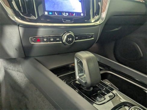 Used 2024 Volvo S60 B5 Plus image 16