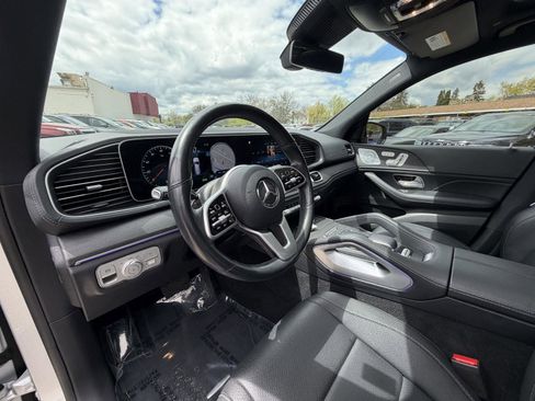 Used 2020 Mercedes-Benz GLS 450 4MATIC image 15
