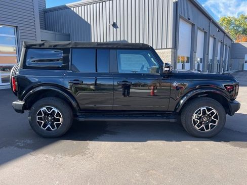 Used 2022 Ford Bronco Outer Banks image 4