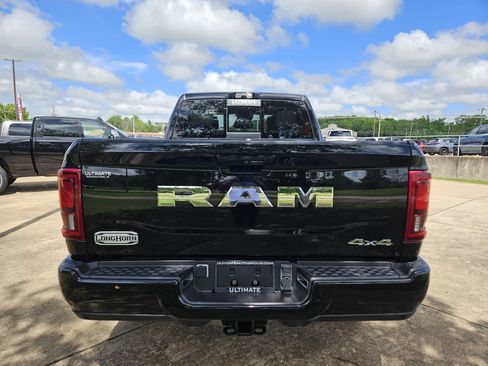 New 2025 RAM 2500 Limited AWD/4WD image 5