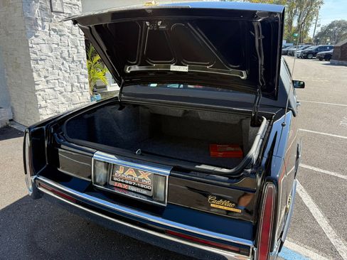 Used 1991 Cadillac De Ville Coupe image 18
