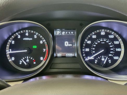 Used 2018 Hyundai Santa Fe Sport w/ 2.4L Value Package 02 AWD/4WD image 14