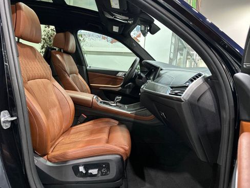 Used 2019 BMW X7 xDrive50i w/ M Sport Package AWD/4WD image 55