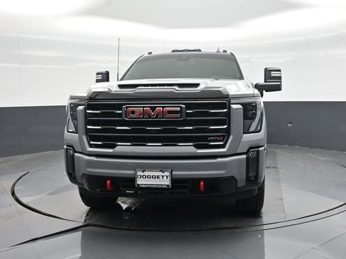 Used 2024 GMC Sierra 2500 AT4 w/ AT4 Preferred Package image 17