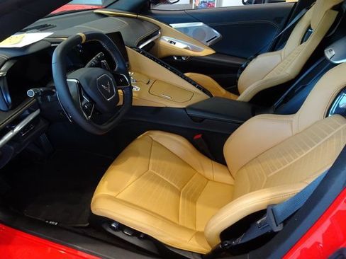 Used 2024 Chevrolet Corvette Stingray Preferred Cpe w/ Z51 Performance Package RWD image 10