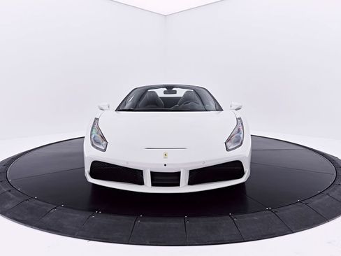 Used 2019 Ferrari 488 Spider RWD image 27