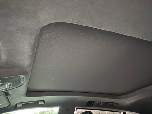 Used 2023 Audi SQ8 Prestige image 11