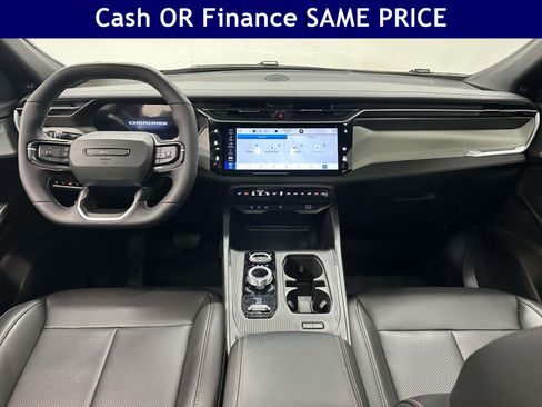 Used 2026 Jeep Cherokee Limited AWD/4WD image 16