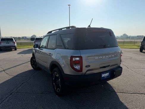 Used 2022 Ford Bronco Sport Outer Banks w/ Tech Package AWD/4WD image 12