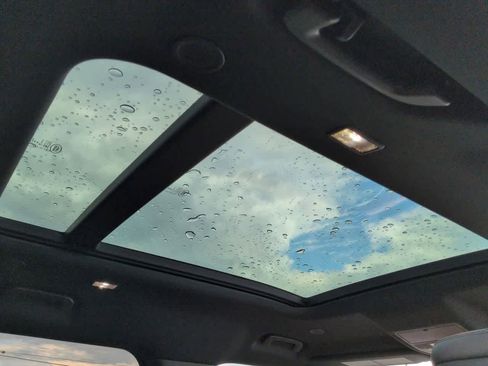 Used 2020 Land Rover Defender 110 X image 22