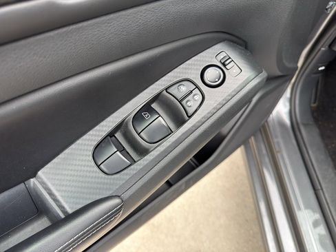 Used 2024 Nissan Altima 2.5 SV image 10