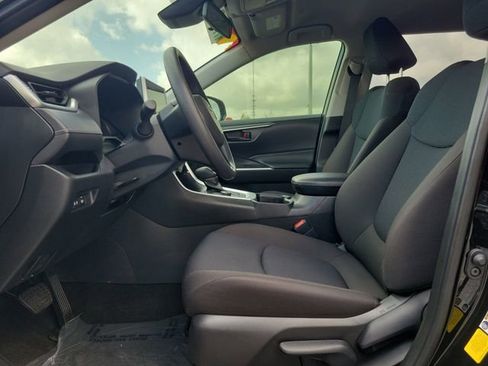 Used 2025 Toyota RAV4 LE image 17