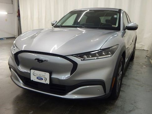 Used 2021 Ford Mustang Mach-E Select image 8