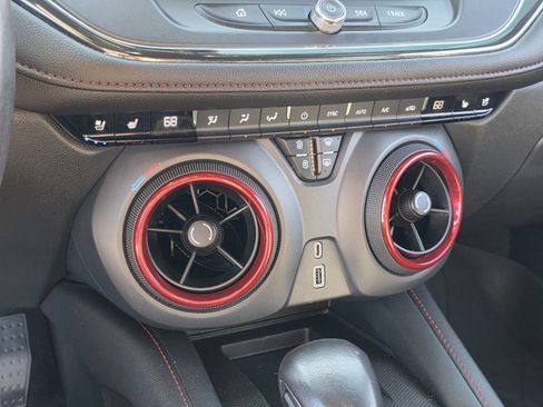 Used 2020 Chevrolet Blazer RS FWD image 19