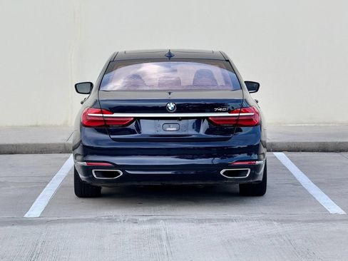 Used 2016 BMW 740i RWD image 6