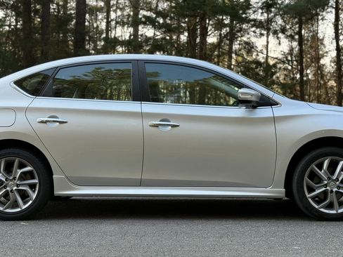 Used 2015 Nissan Sentra SR image 4