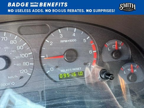 Used 2001 Ford Mustang Convertible RWD image 8
