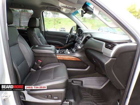 Used 2018 Chevrolet Suburban Premier image 28