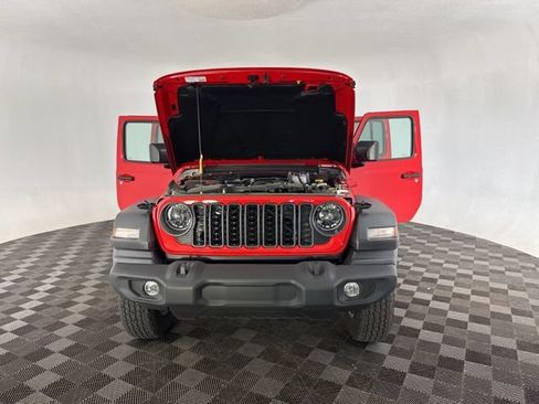 Used 2024 Jeep Wrangler Unlimited Sport AWD/4WD image 12