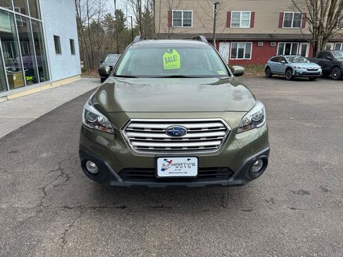 Used 2017 Subaru Outback 2.5i Premium AWD/4WD image 8