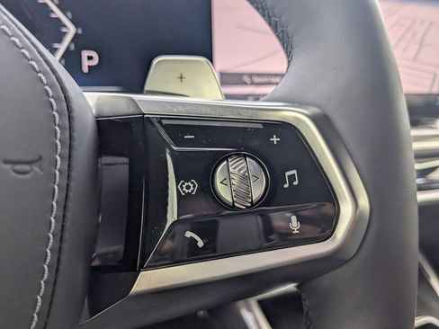 Used 2025 BMW 760i xDrive w/ Executive Package image 28