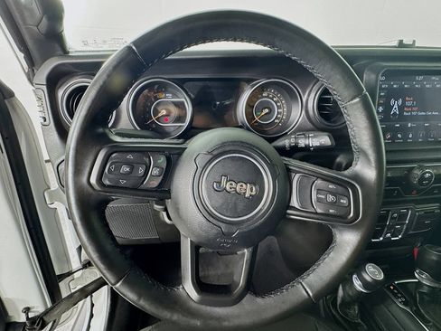 Used 2022 Jeep Wrangler Unlimited Sport AWD/4WD image 12