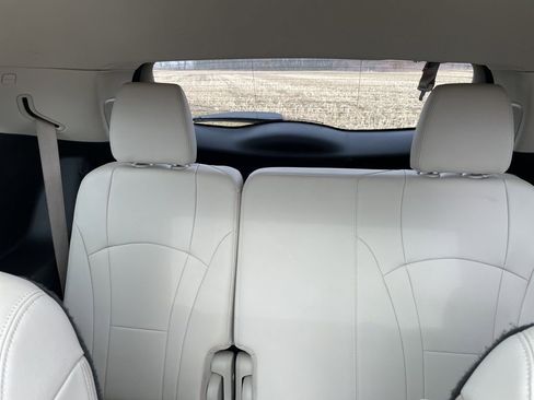 Used 2022 Buick Enclave Premium w/ Experience Buick Package image 29