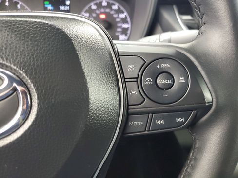 Used 2025 Toyota Corolla SE FWD image 22
