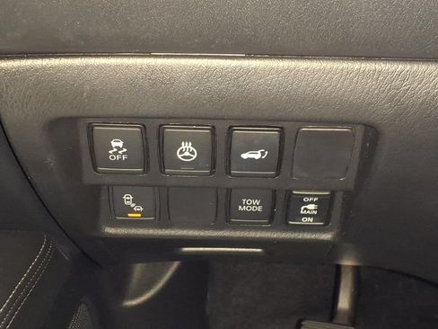 Used 2020 Nissan Pathfinder SL FWD image 36
