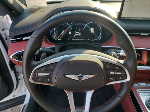 Used 2025 Genesis GV70 3.5T Sport w/ Sport Prestige Package image 27