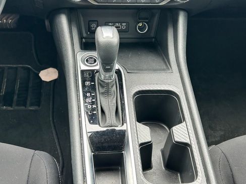 Used 2025 Nissan Sentra SV image 19