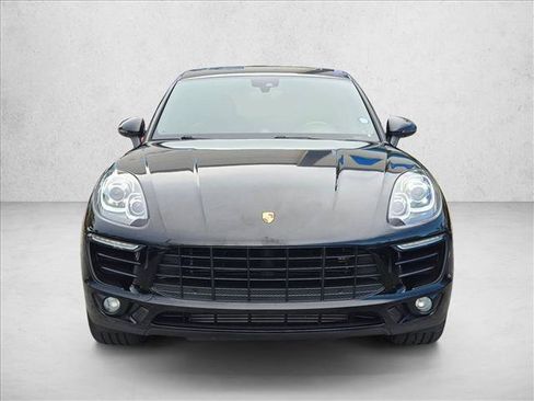 Used 2018 Porsche Macan Sport Edition AWD/4WD image 2
