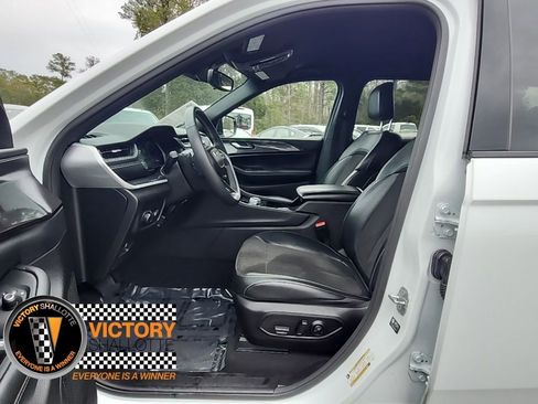 Certified 2023 Jeep Grand Cherokee L Altitude image 29