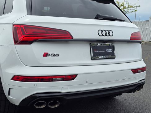Certified 2023 Audi SQ5 Premium Plus w/ Premium Plus Package AWD/4WD image 7