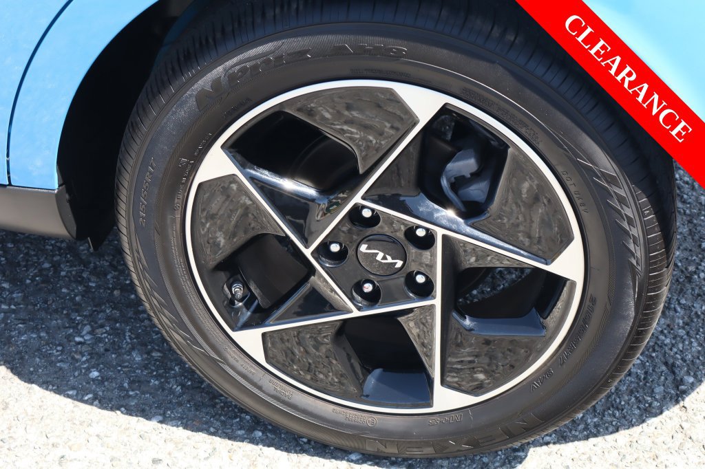 Used 2024 Kia Soul EX FWD image 13